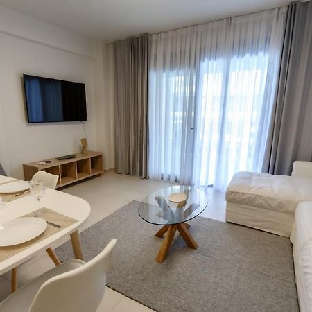 Itaka Familiy Apartments - Halkidiki Suites Com Nikiti  Exterior photo